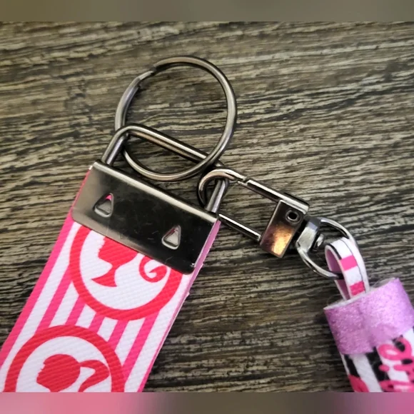 Barbie Key Fob Wristlet 🎉2/$30🎉 - Picture 2 of 5